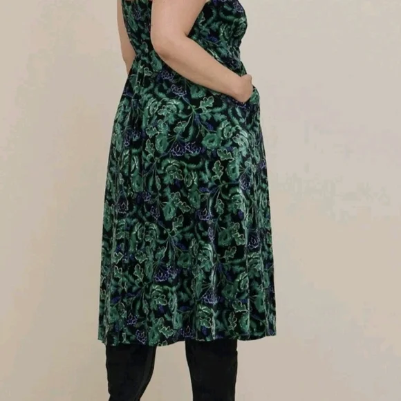 Torrid Green and Purple Floral Midi Dress - Picture 3 of 5